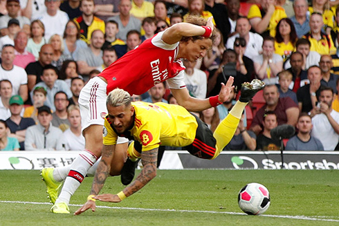 Báo động đỏ từ hệ thống phòng ngự của Arsenal