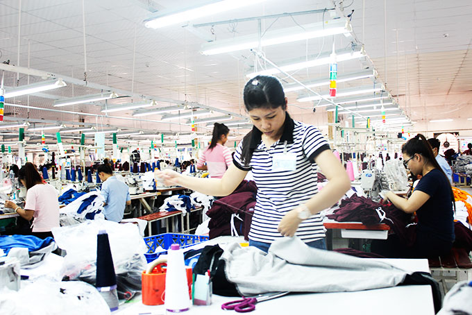 Dệt may đối mặt nhiều khó khăn