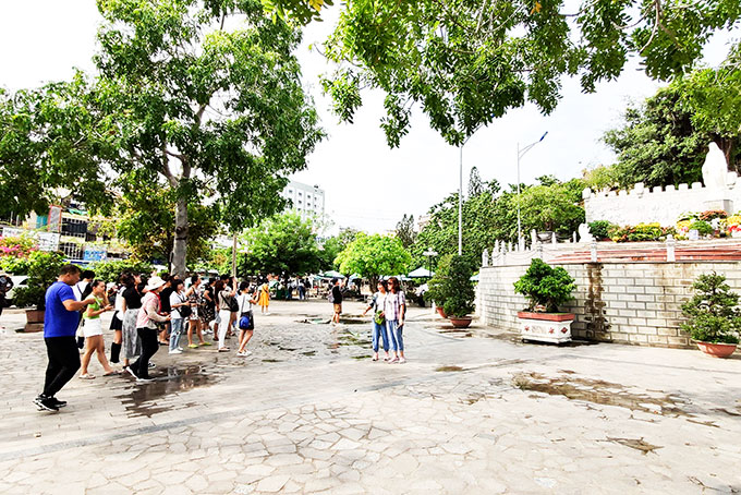 Nhà thờ Chánh Tòa Nha Trang: Đề xuất thu phí tham quan với khách nước ngoài