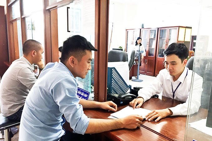 Hướng dẫn chính sách thuế cho người nộp thuế. 