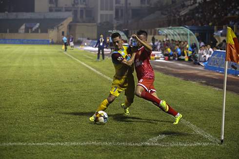 Three precious points for Sanna Khanh Hoa-Bien Vietnam in round 24