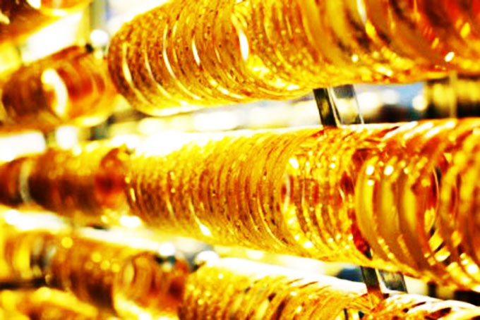 Giá vàng hôm nay 25/9, đứng vững trên đỉnh cao