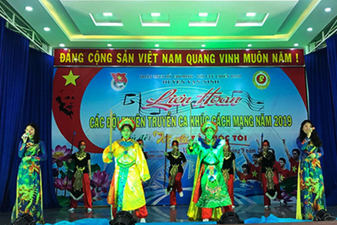 Vạn Ninh: Liên hoan các đội tuyên truyền ca khúc cách mạng