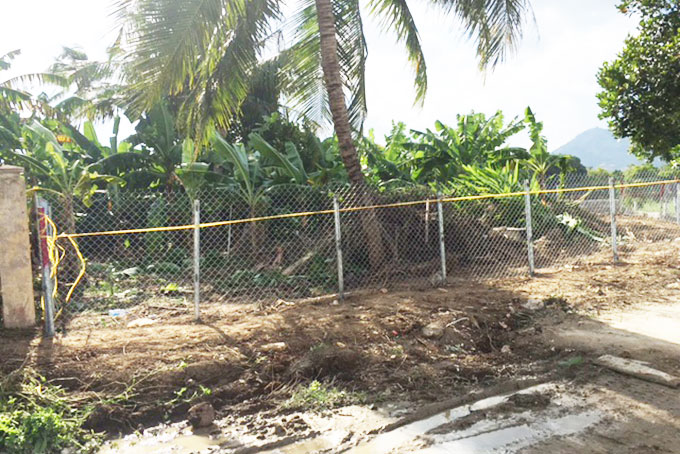 Ngang nhiên phá hoại tài sản trên đất đang tranh chấp