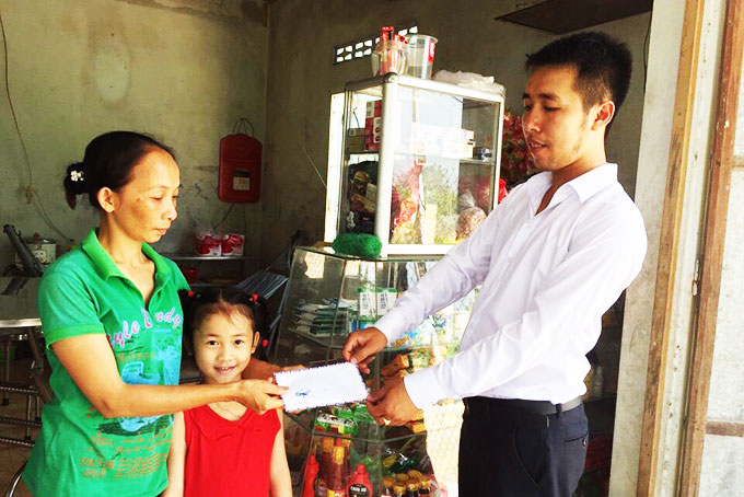 Hỗ trợ sinh kế để trẻ được đến trường