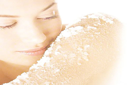 Tác dụng không ngờ của muối tắm với sức khỏe phụ nữ