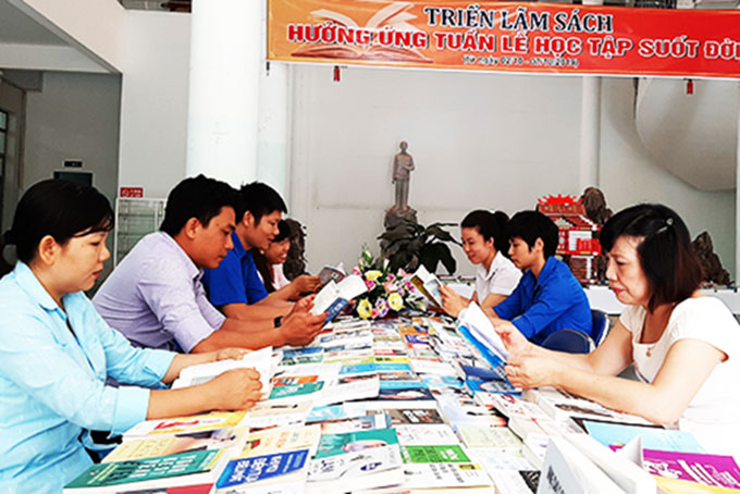 Giới thiệu 1.000 quyển sách nhân Tuần lễ học tập suốt đời