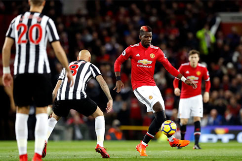 Với phong độ như hiện tại, việc vượt qua Newcastle cũng là một dấu hỏi đối với Manchester United.