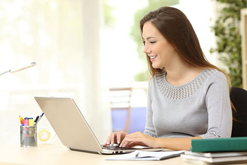 Xóa tan nỗi lo khô mắt khi ngồi lâu trước màn hình máy tính