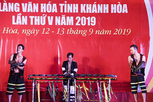 Khánh Sơn giữ gìn văn hóa truyền thống