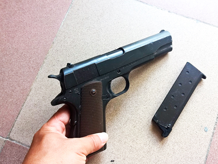 Bắt nhóm côn đồ giải quyết mâu thuẫn bằng súng