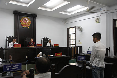 Chiếm đoạt tiền của bạn