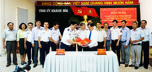 Cảnh sát biển đồng hành cùng ngư dân: Điểm tựa giữa trùng khơi