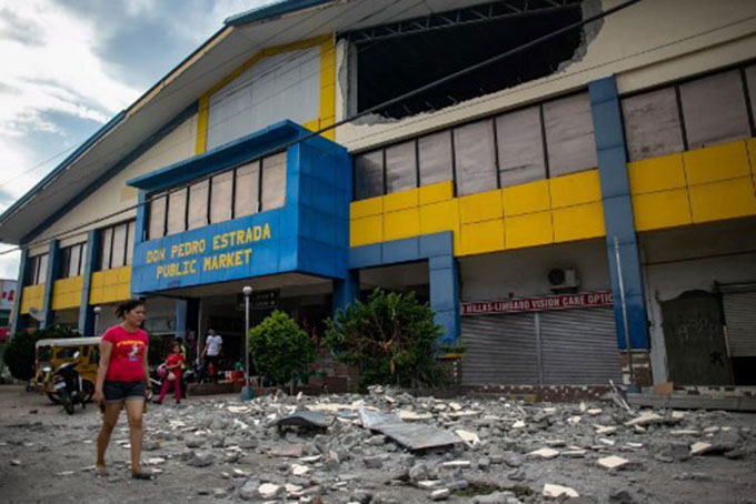 Một khu vực bị ảnh hưởng bởi động đất ở Philippines. Ảnh: AFP.