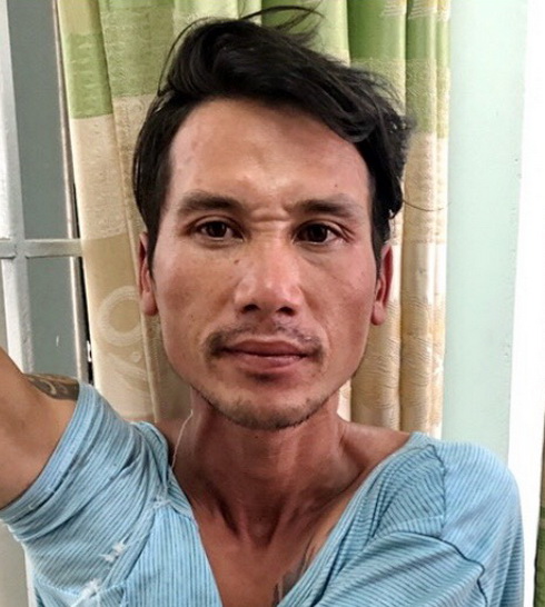 Cảnh sát khu vực truy đuổi, khống chế nghi phạm trộm cắp trên phố