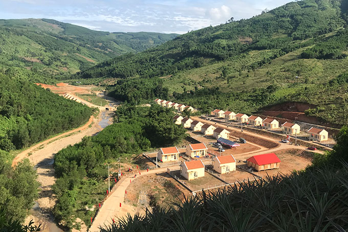 Định canh, định cư cho người dân thôn Dốc Trầu