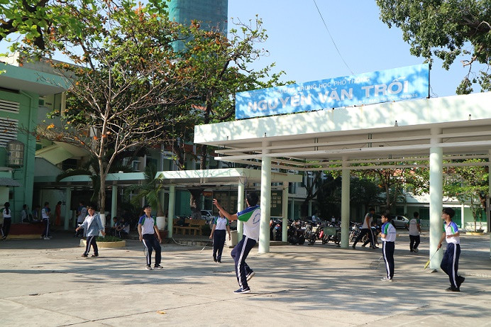Trường THPT Nguyễn Văn Trỗi (TP. Nha Trang). 