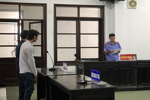 Đột nhập khu phòng trọ trộm cắp