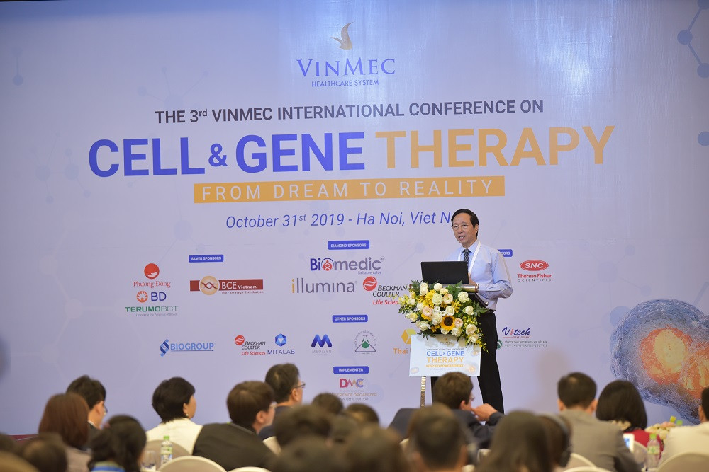 GS Nguyễn Thanh Liêm, Viện trưởng Viện Nghiên cứu Tế bào gốc và Công nghệ gen chia sẻ về kết quả nghiên cứu về gen ở trẻ tự kỷ tại hội thảo quốc tế về liệu pháp gen và tế bào Vinmec lần thứ 3