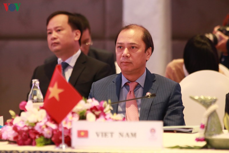 Phái đoàn Việt Nam tại Hội nghị Quan chức cao cấp ASEAN họp phiên trù bị.