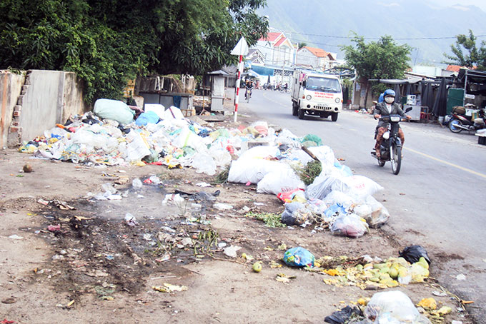 Cần có thùng thu gom rác
