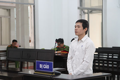 Lừa xin việc, lãnh 16 năm tù