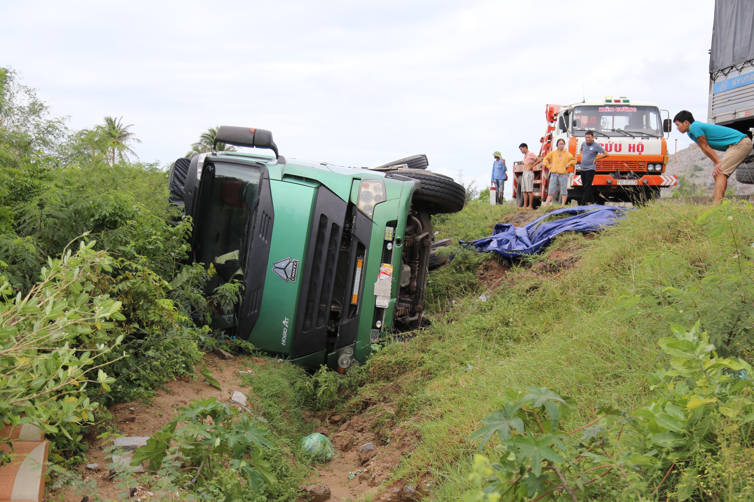 Tai nạn liên tiếp trên Quốc lộ 1