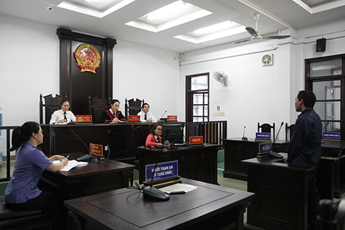 Bị phát hiện khi vừa bán đồ trộm cắp