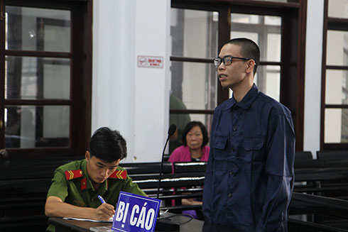 Đánh người... hay phàn nàn!