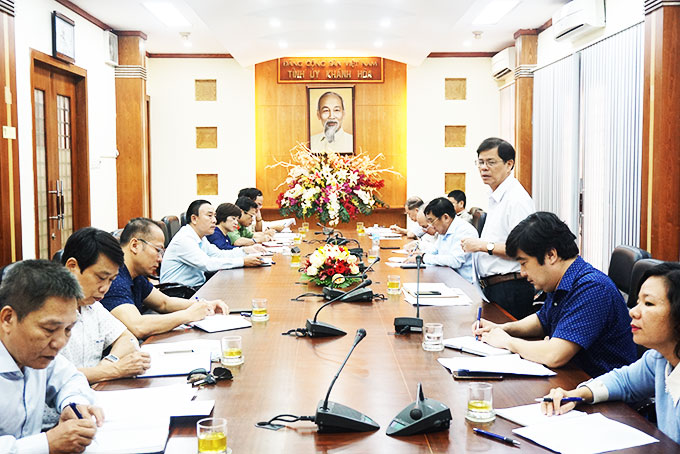 Họp Tiểu ban Vật chất Đại hội Đảng bộ tỉnh Khánh Hòa