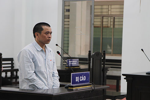 Mâu thuẫn, đâm chết bạn nhậu