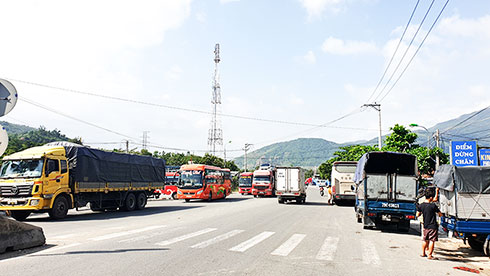 Quốc lộ 1 đoạn qua xã Vĩnh Phương: Cần sớm làm đường gom