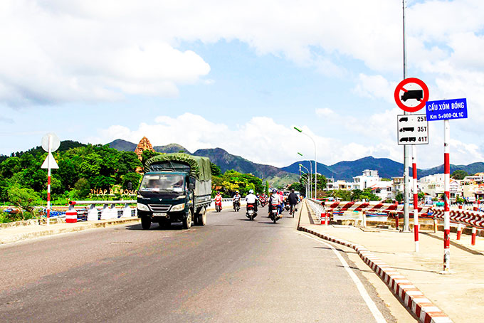 5 cầu hạn chế tải trọng xe