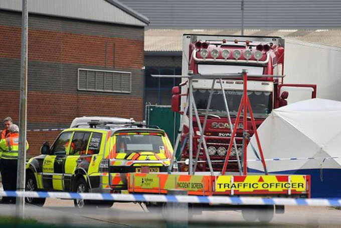 Cảnh sát Anh buộc tội thêm một người vụ 39 thi thể trong container