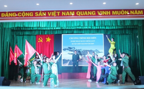 Tiết mục mở màn của LLVT huyện Diên Khánh.