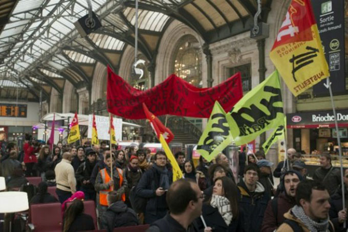 Hôm nay, nước Pháp đứng trước nguy cơ tê liệt vì tổng đình công