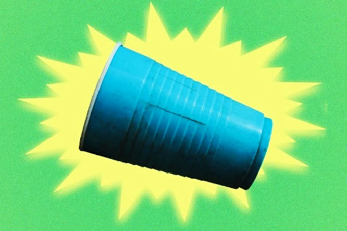 Sử dụng cốc nhựa chất BPA sẽ tồn dư nhiều trong cơ thể.