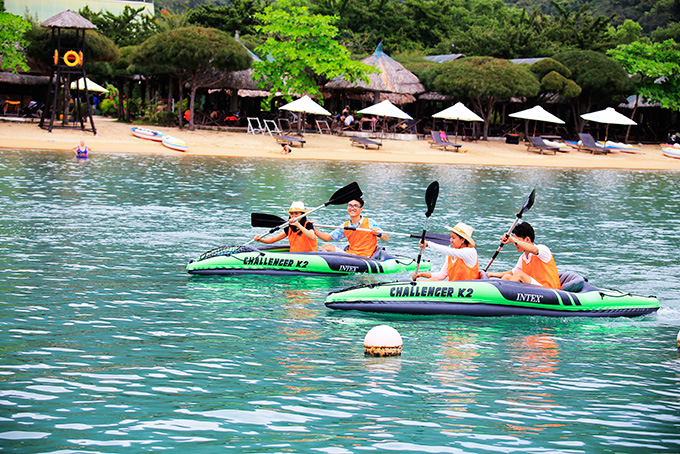 6.5 million tourist arrivals in 11 months