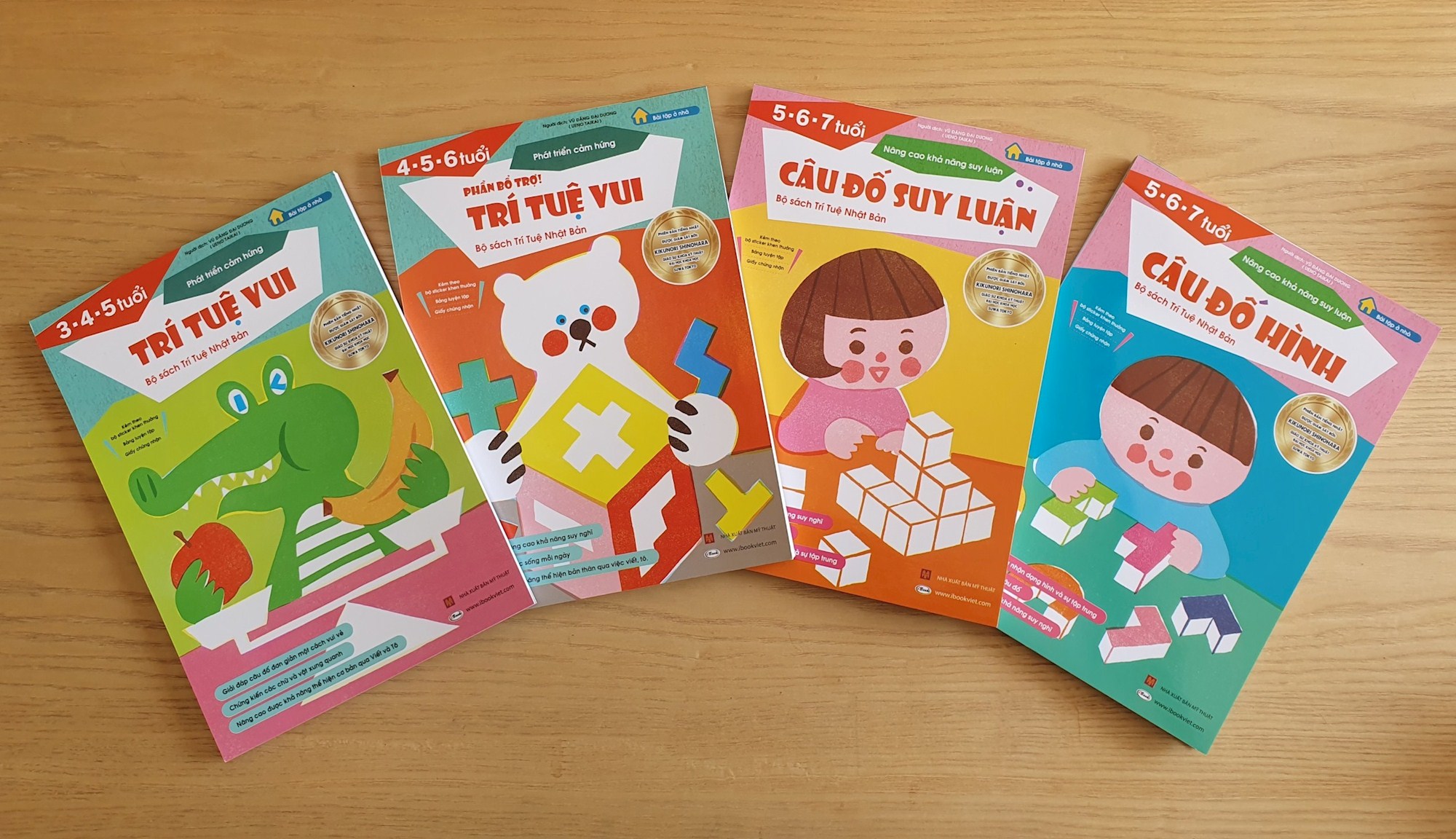 Ra mắt bộ sách Nhật Bản giúp trẻ tránh xa thiết bị điện tử