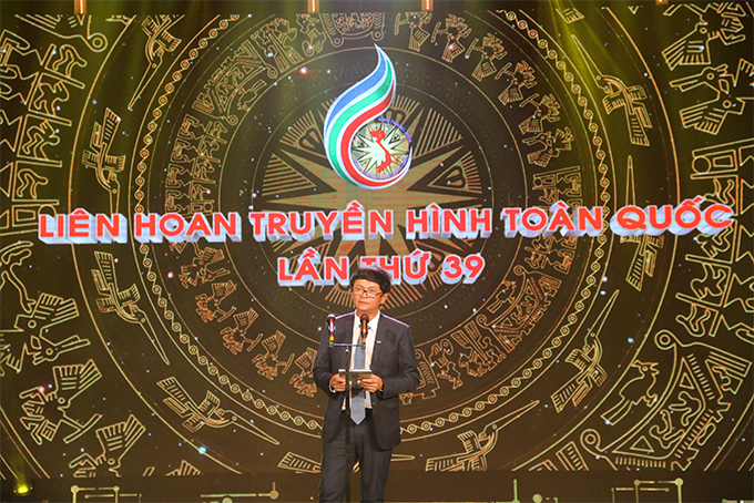 Tran Binh Minh giving closing speech