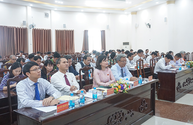 HĐND thị xã Ninh Hòa tổ chức kỳ họp thứ 9