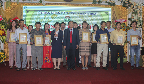 Tôn vinh sản phẩm công nghiệp nông thôn tiêu biểu