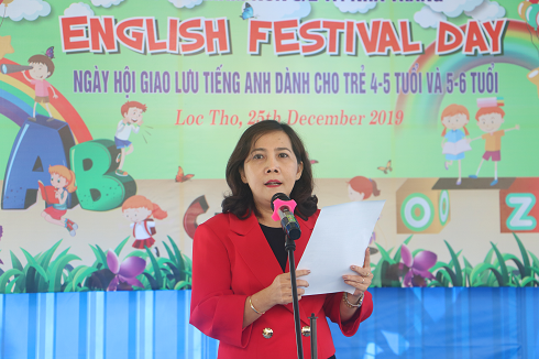 Cô Cao Thị Thanh Hà – Hiệu trưởng nhà trường phát biểu khai mạc