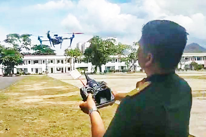 Chế tạo thiết bị bay không người lái