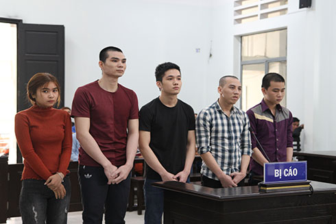 Buôn ma tuý, 5 bị cáo lãnh án