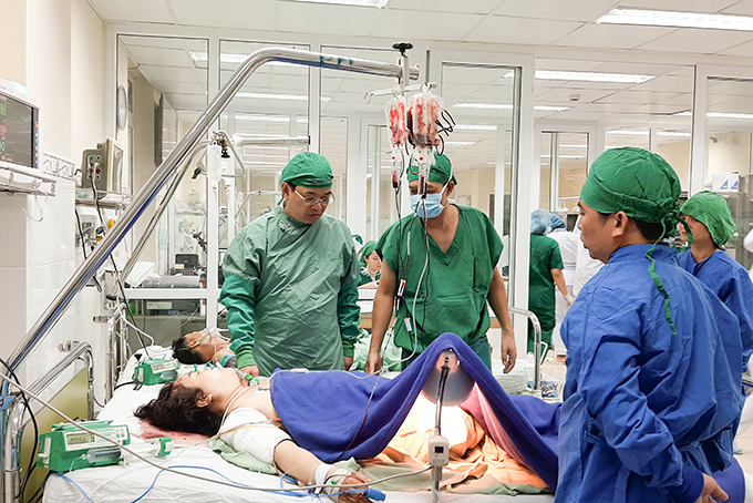 Vụ sập đá ở Nha Trang: Các nạn nhân đã qua cơn nguy kịch