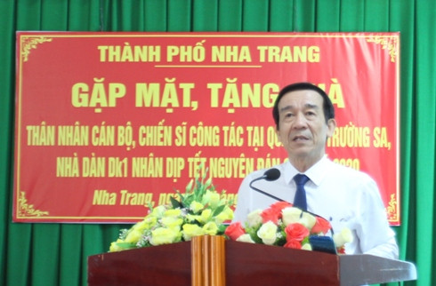 Ông Nguyễn Thế Sinh phát biểu tại buổi gặp mặt.