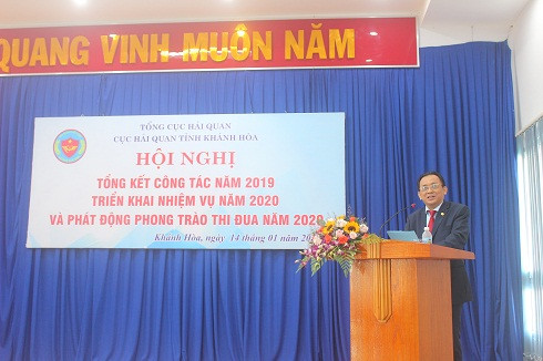 Ông Lê Hữu Hoàng - Phó Chủ tịch UBND tỉnh Khánh Hòa phát biểu chỉ đạo tại hội nghị.