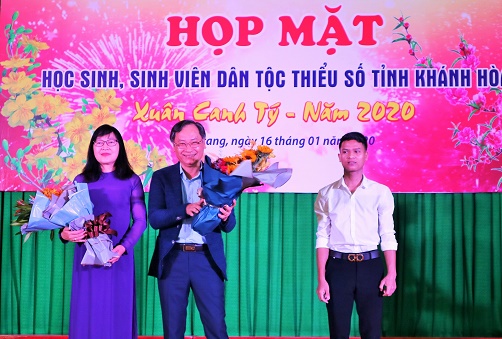 Gặp mặt gần 600 học sinh, sinh viên dân tộc thiểu số