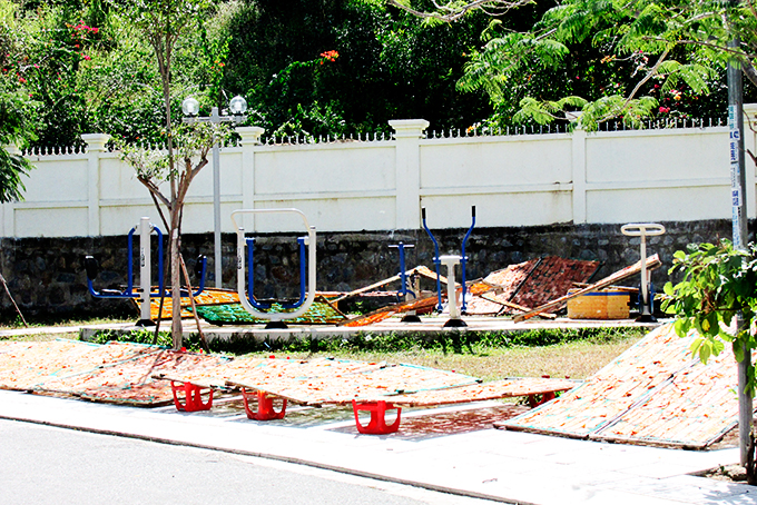 Công viên thành sân phơi thủy sản